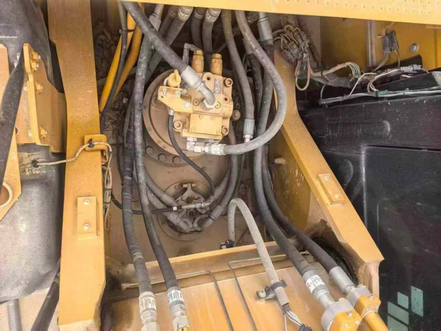 Used Caterpillar CAT330 GC  Excavator 2020 Model / 5