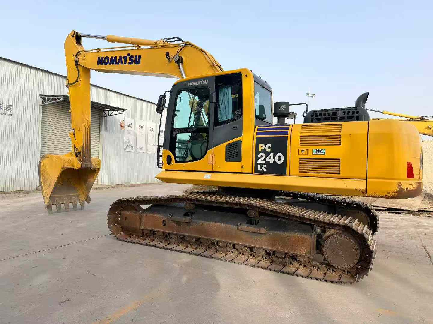 Used Komatsu PC240NLC-8(18) Excavator 2021 Model / 2