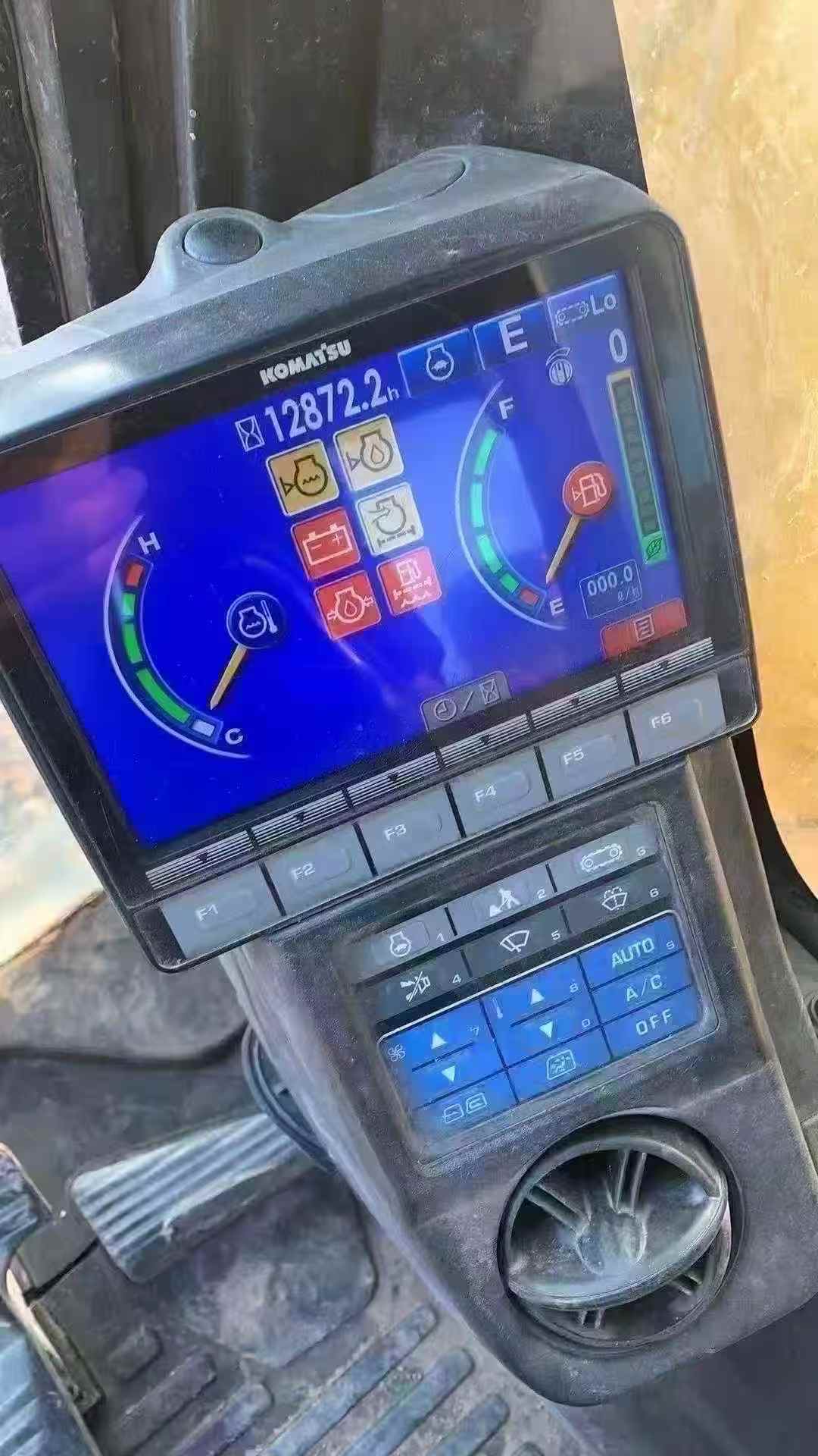 Used Komatsu PC210 Excavator 2018 Model / 2