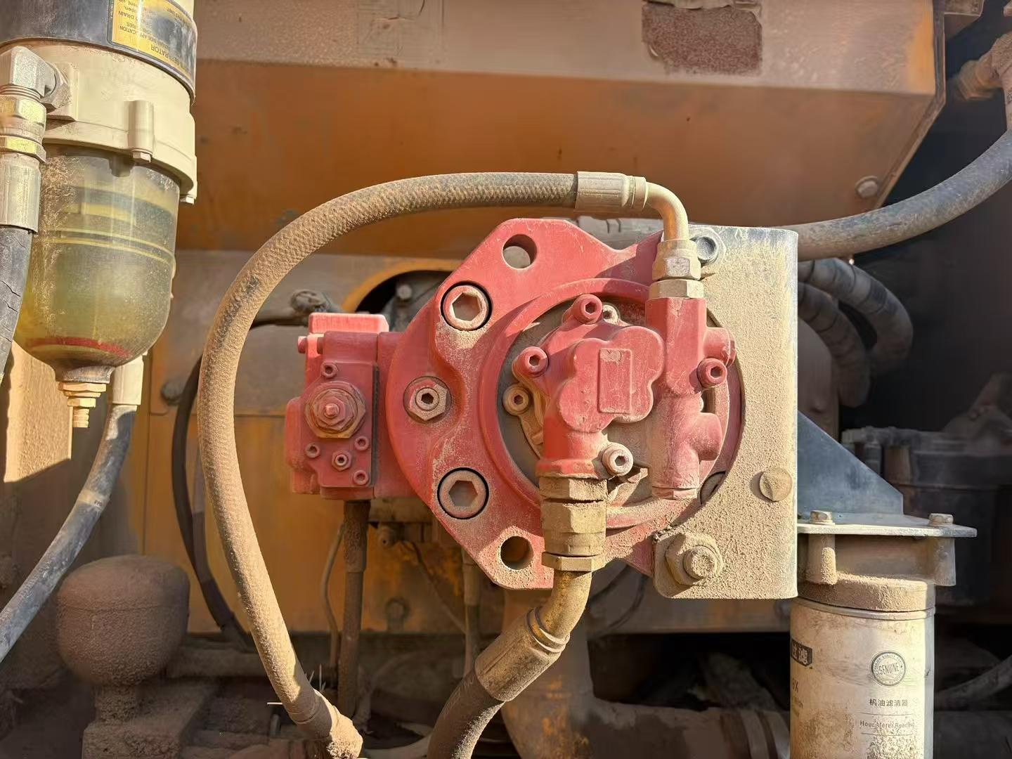 Used Hyundai R215VS Excavator 2018 Model / 6