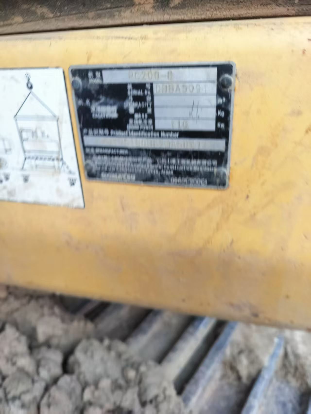 Used Komatsu PC200-8 Excavator 2011 Model / 4