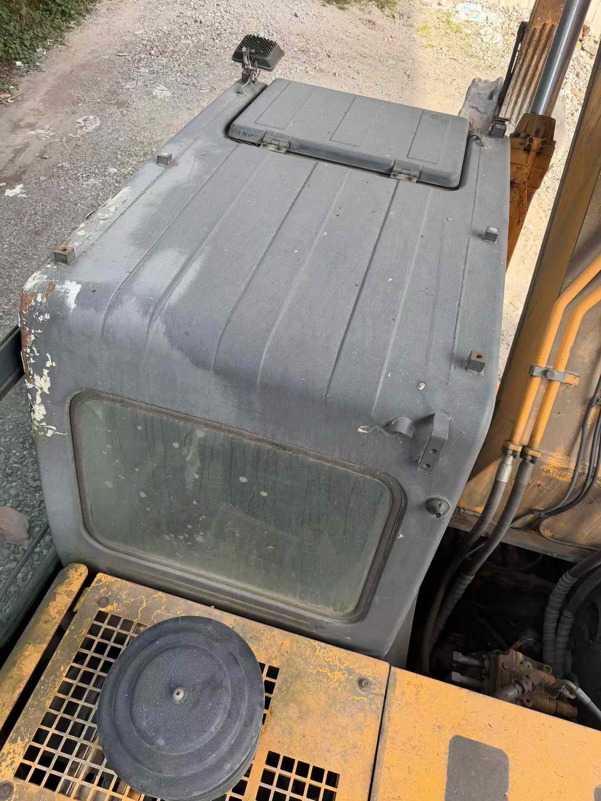 Used Sany SY135 Excavator 2014 Model / 8