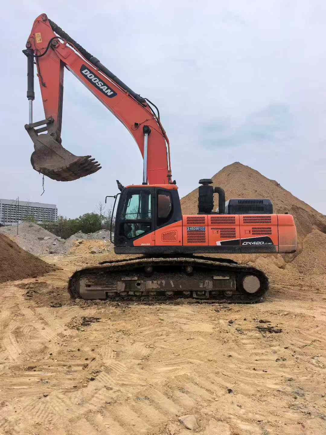 Used Doosan DL420 Excavator 2021 Model / 6