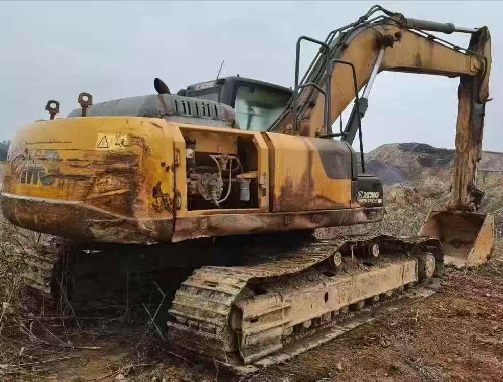 Used XCMG XE270GK Excavator 2019 Model / 3