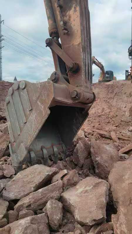 Used Hyundai R75-7 Excavator 2016 Model / 4
