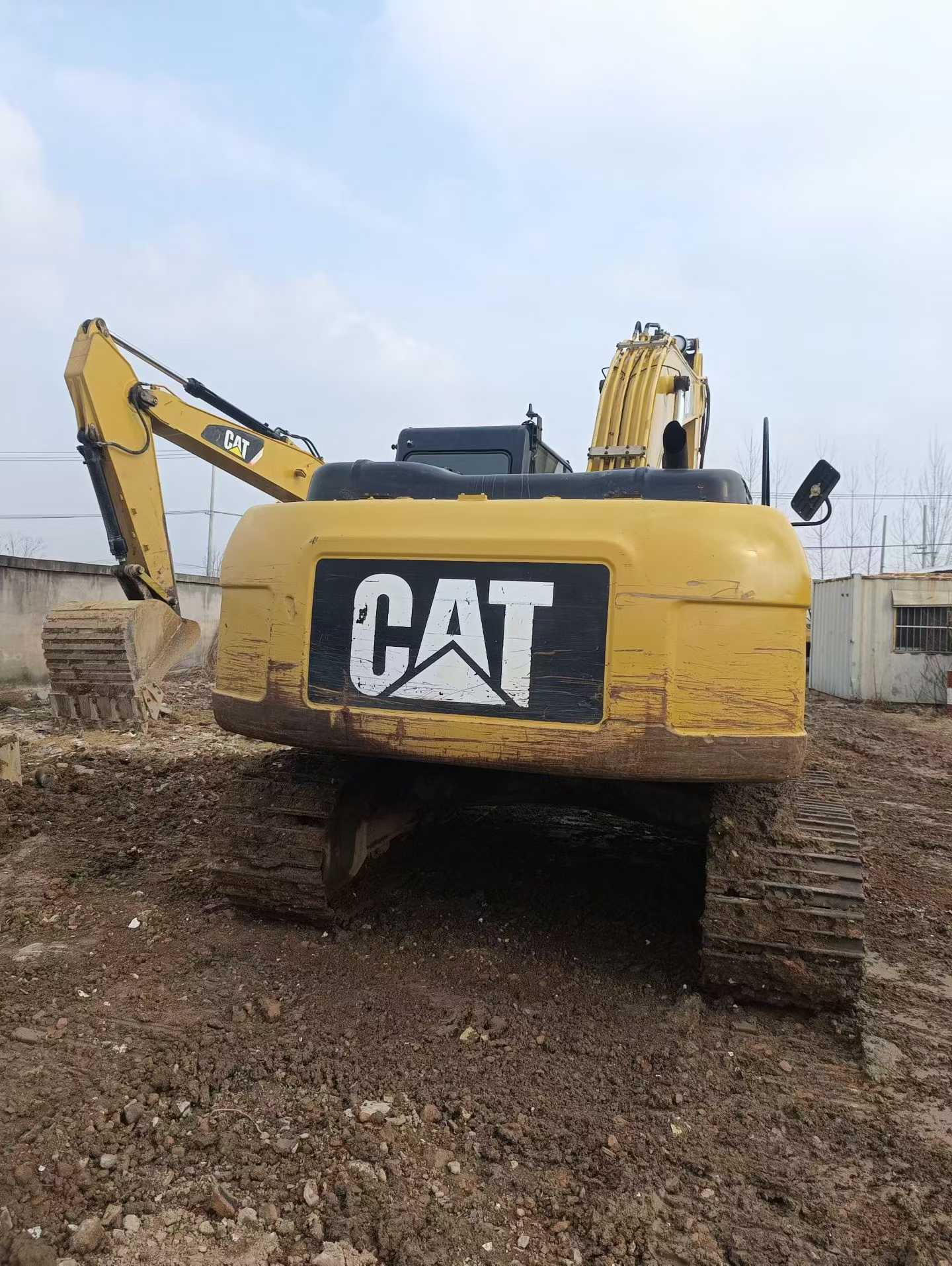 Used Caterpillar 323 Excavator 2014 Model / 7