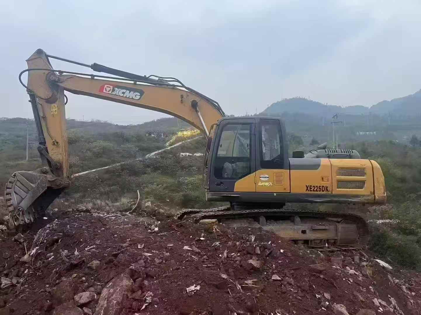 Used XCMG LW200 Excavator 2022 Model / 3