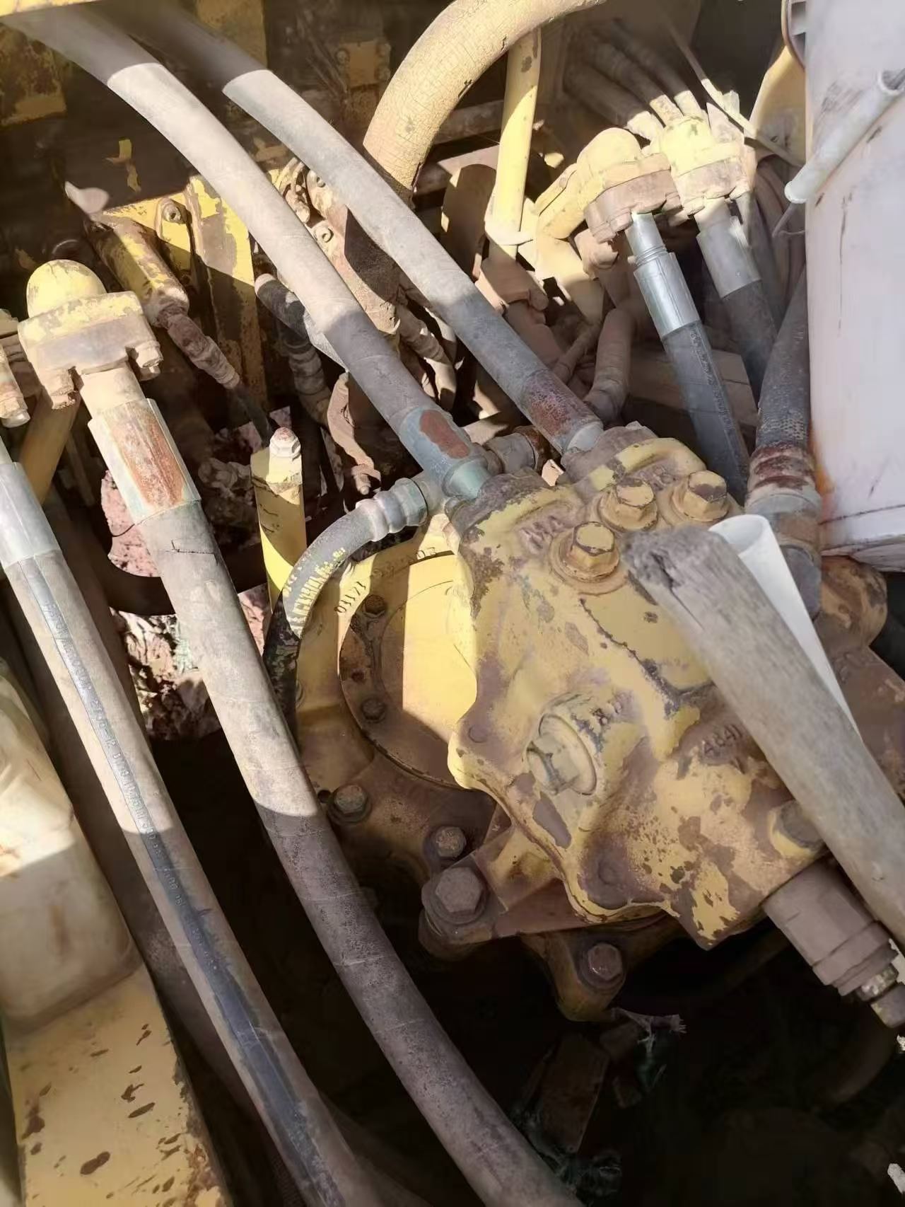 Used Komatsu PC200-5 Excavator 2016 Model / 3