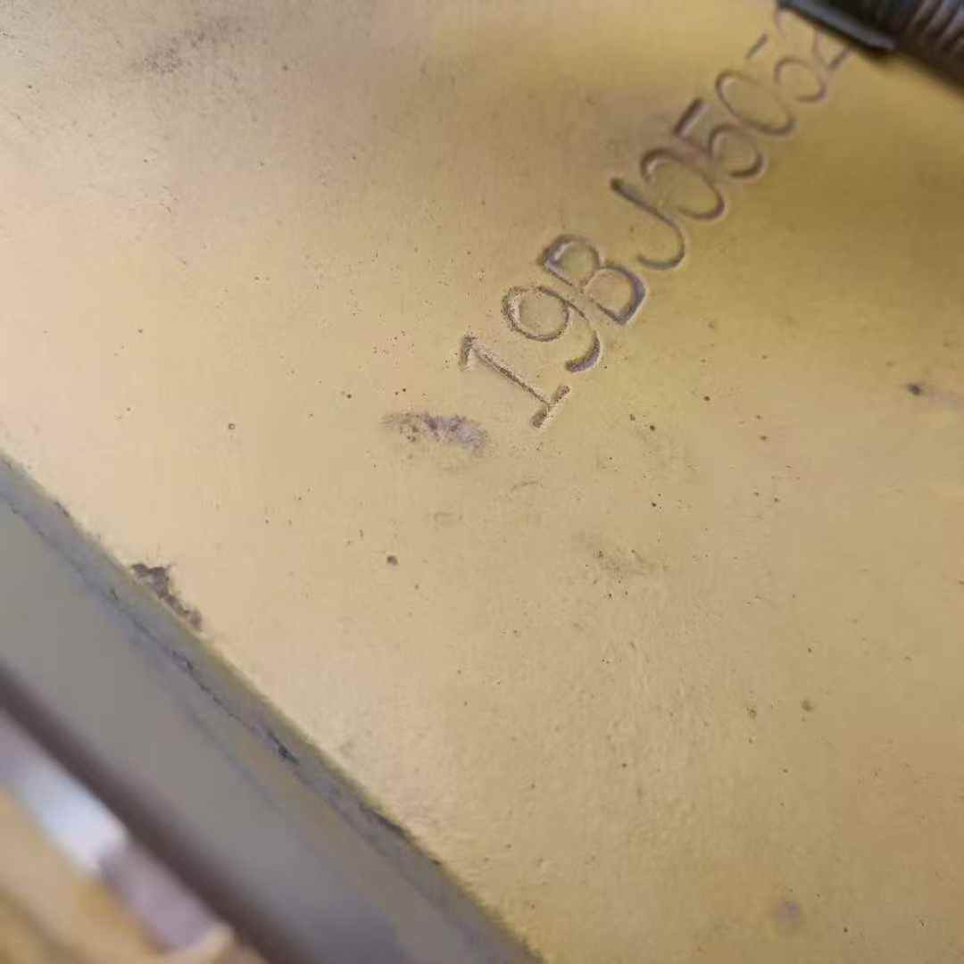 Used Komatsu PC220-8 Excavator 2019 Model / 6