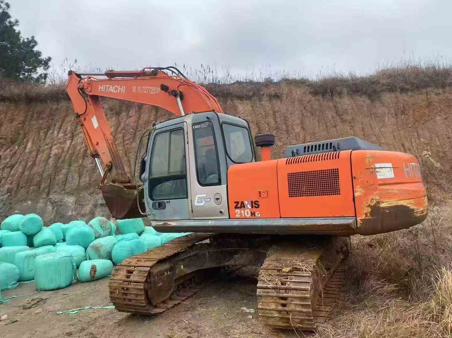 Buy Hitachi EX210 Used Excavator