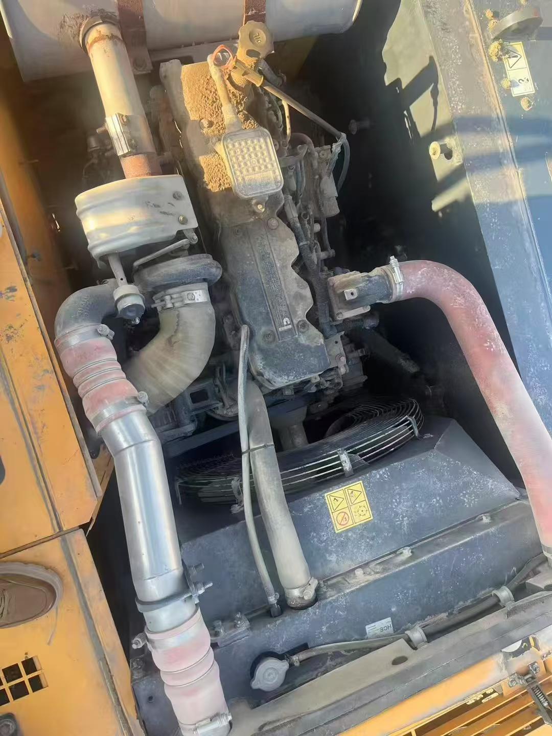 Used Hyundai R215VS Excavator 2018 Model / 7