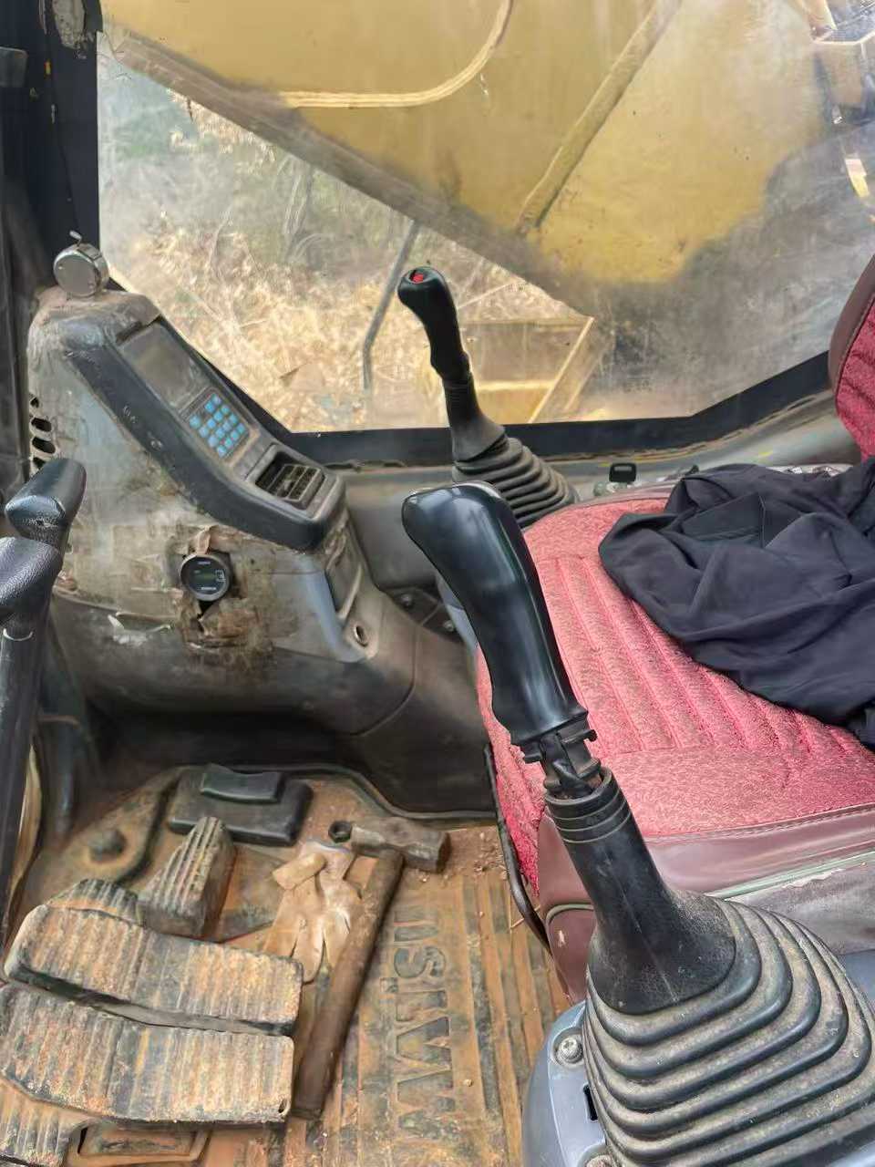 Buy Komatsu PC60 Used Excavator