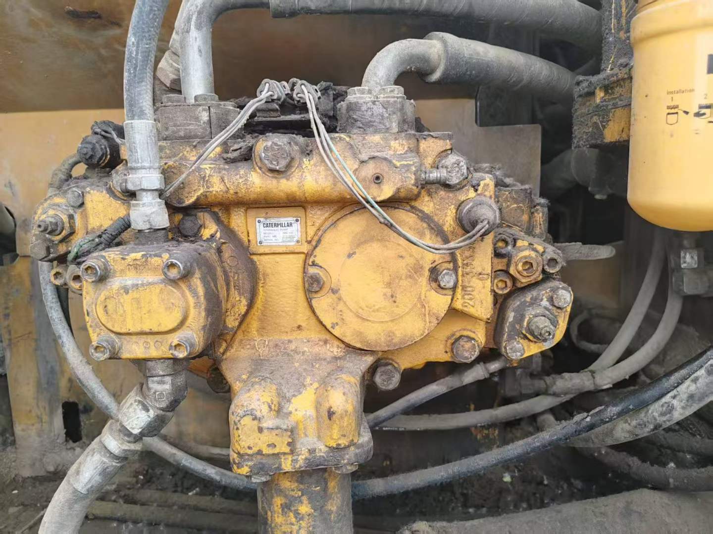 Used Caterpillar 323 Excavator 2016 Model / 4