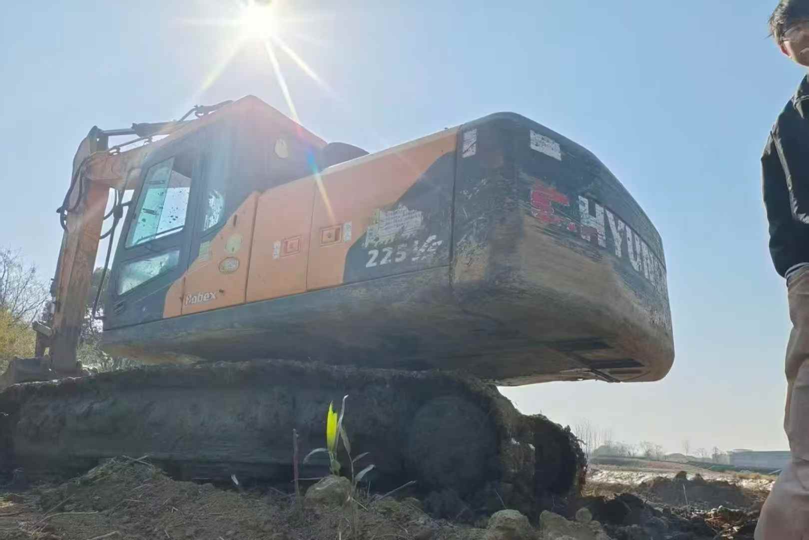 Buy Hyundai R215VS Used Excavator Buy Hyundai R215VS Used Excavator