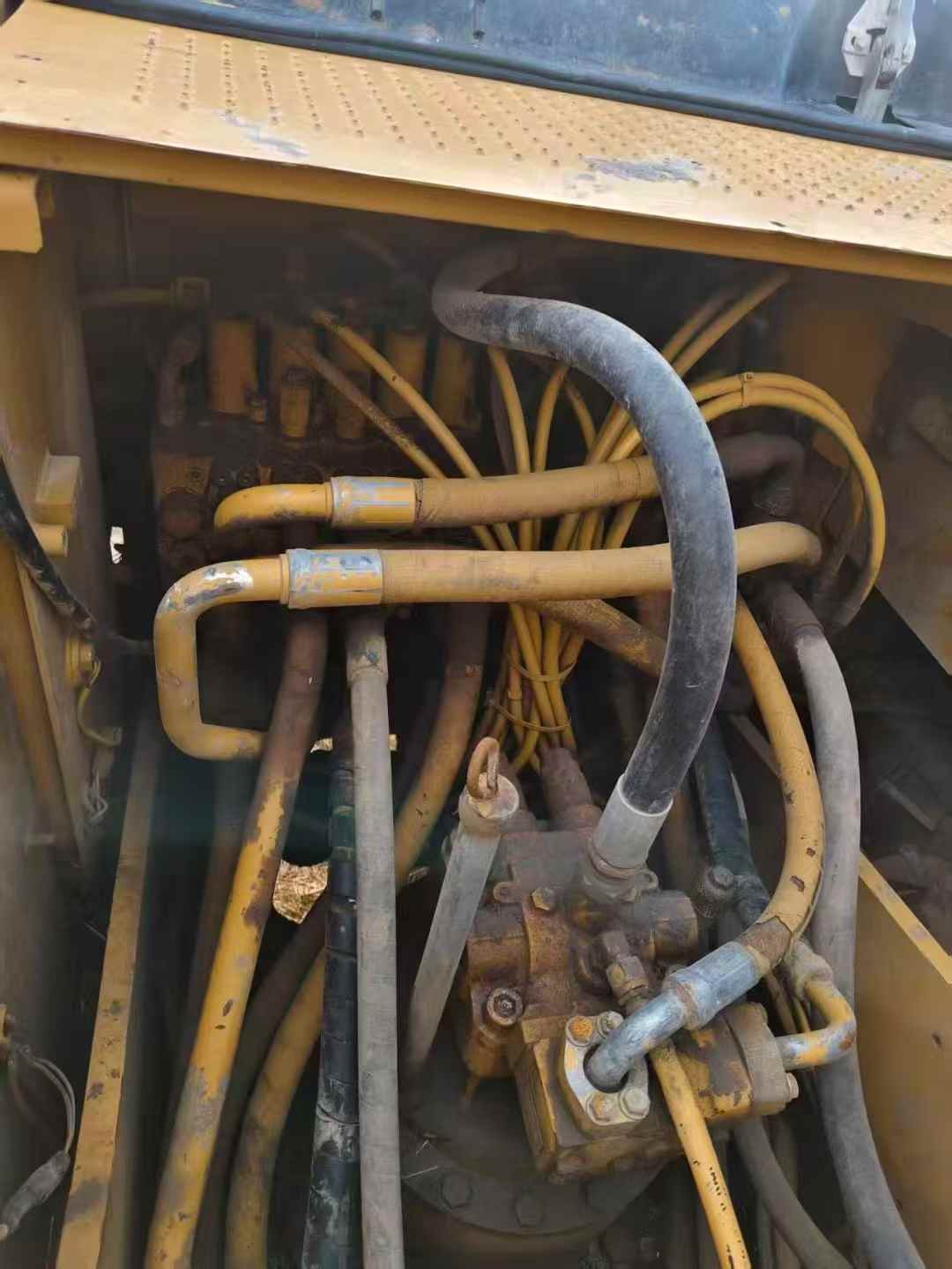 Buy Caterpillar 320D Used Excavator / 5 Used Caterpillar 320D Excavator 2012 Model / 5