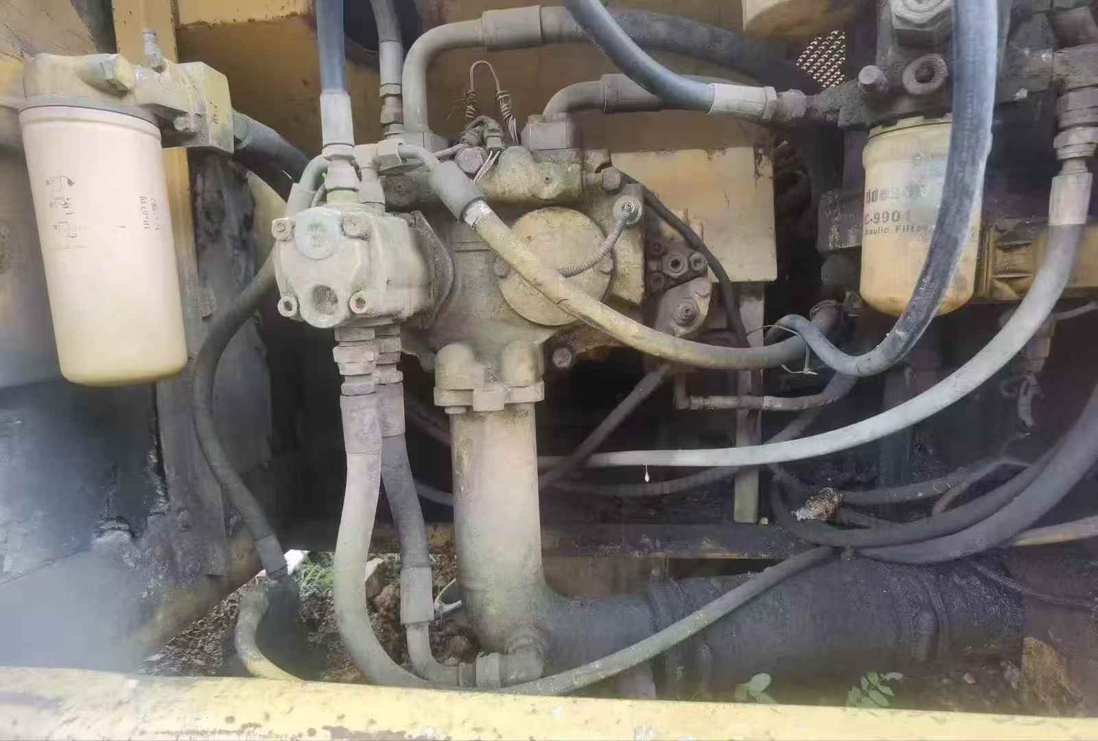 Used Caterpillar 325L Excavator 2016 Model / 3