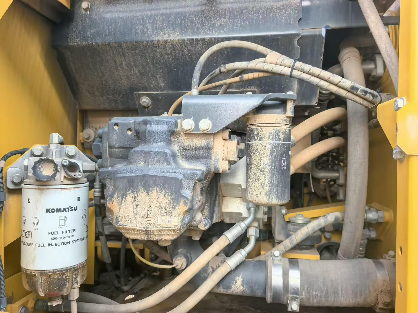 Used Komatsu PC200 Excavator 2021 Model / 5