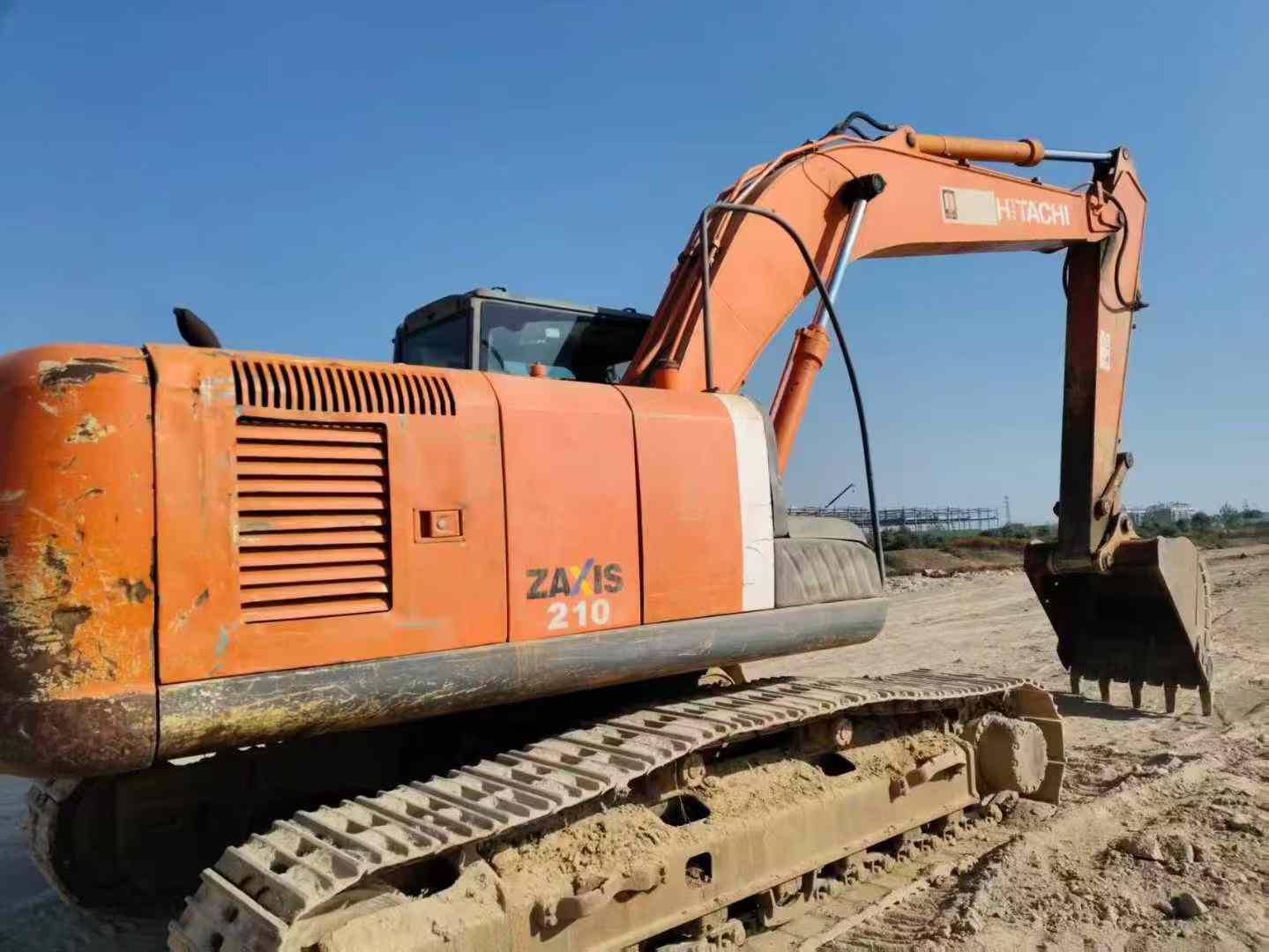 Used Hitachi ZAXIS200 Excavator 2011 Model / 2