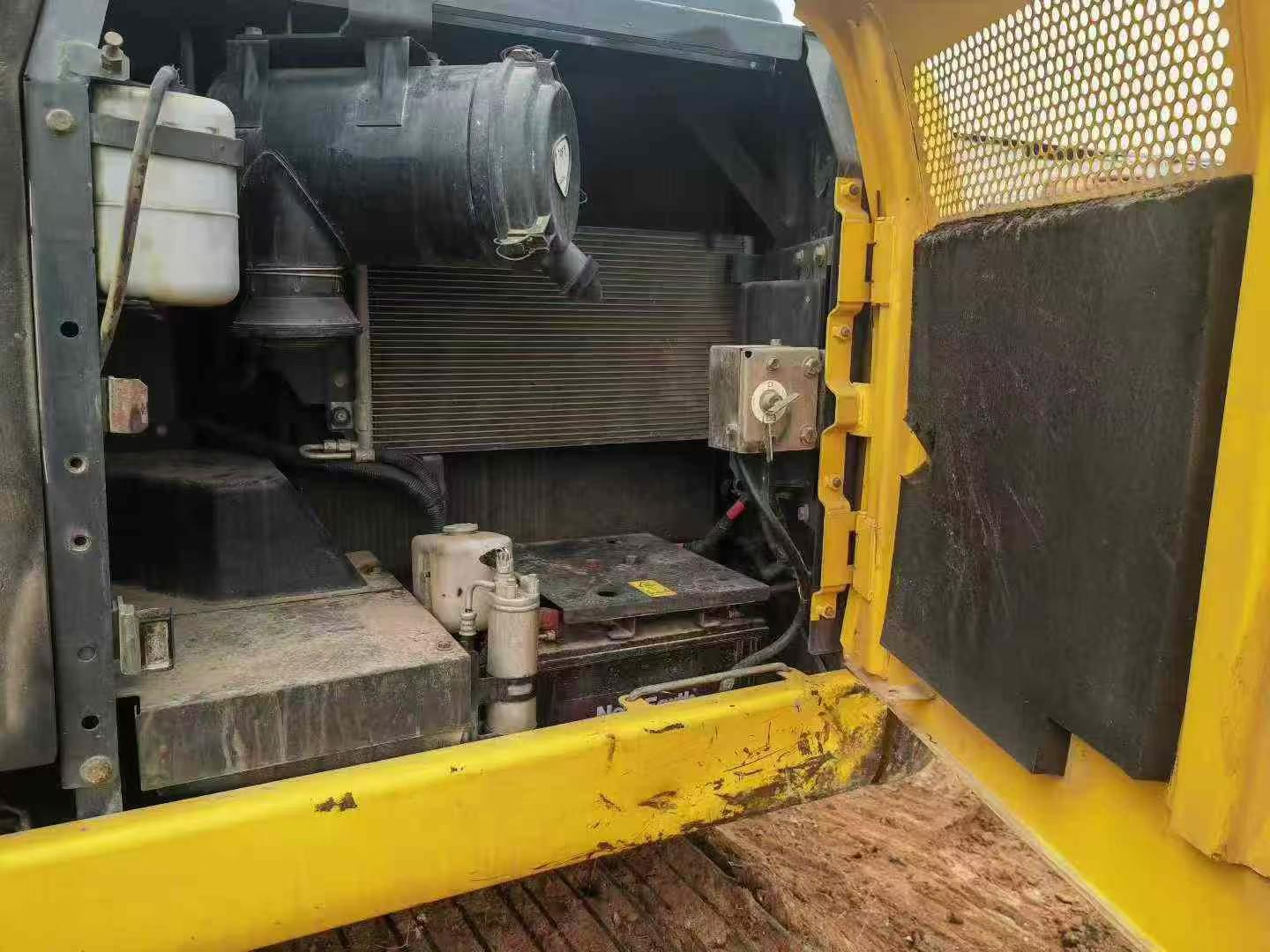 Used Sumitomo SH130-5 Excavator 2013 Model / 2