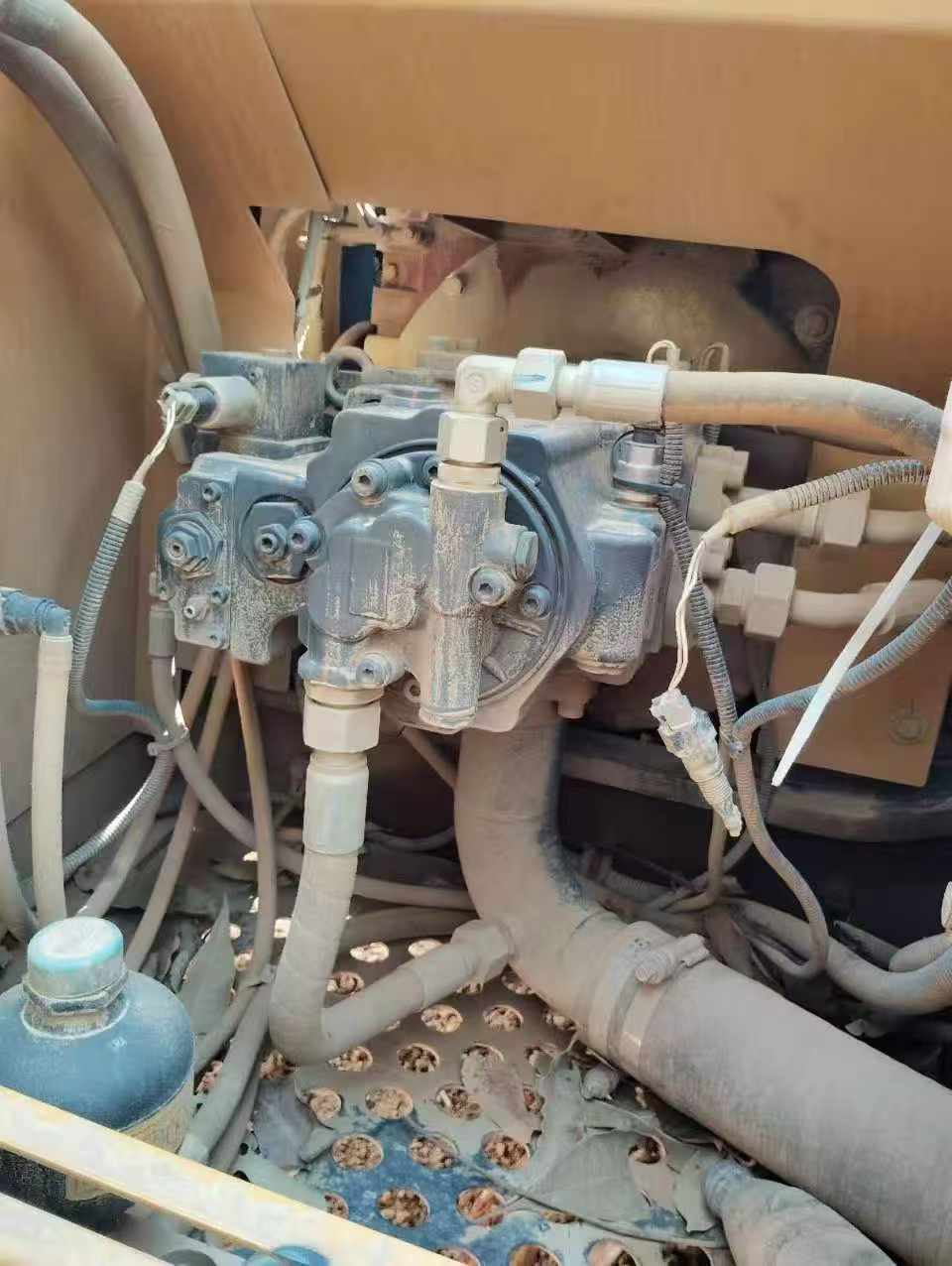 Used XCMG XE3000 Excavator 2021 Model / 2