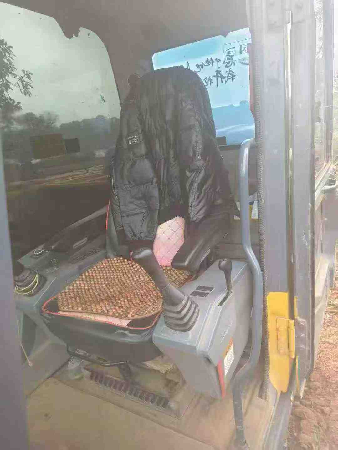 Used XCMG XE135GA Excavator 2016 Model / 3