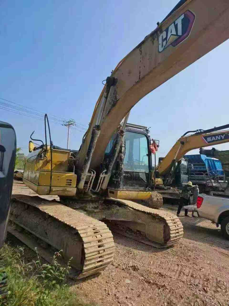 Used Caterpillar 323 Excavator 2021 Model / 3