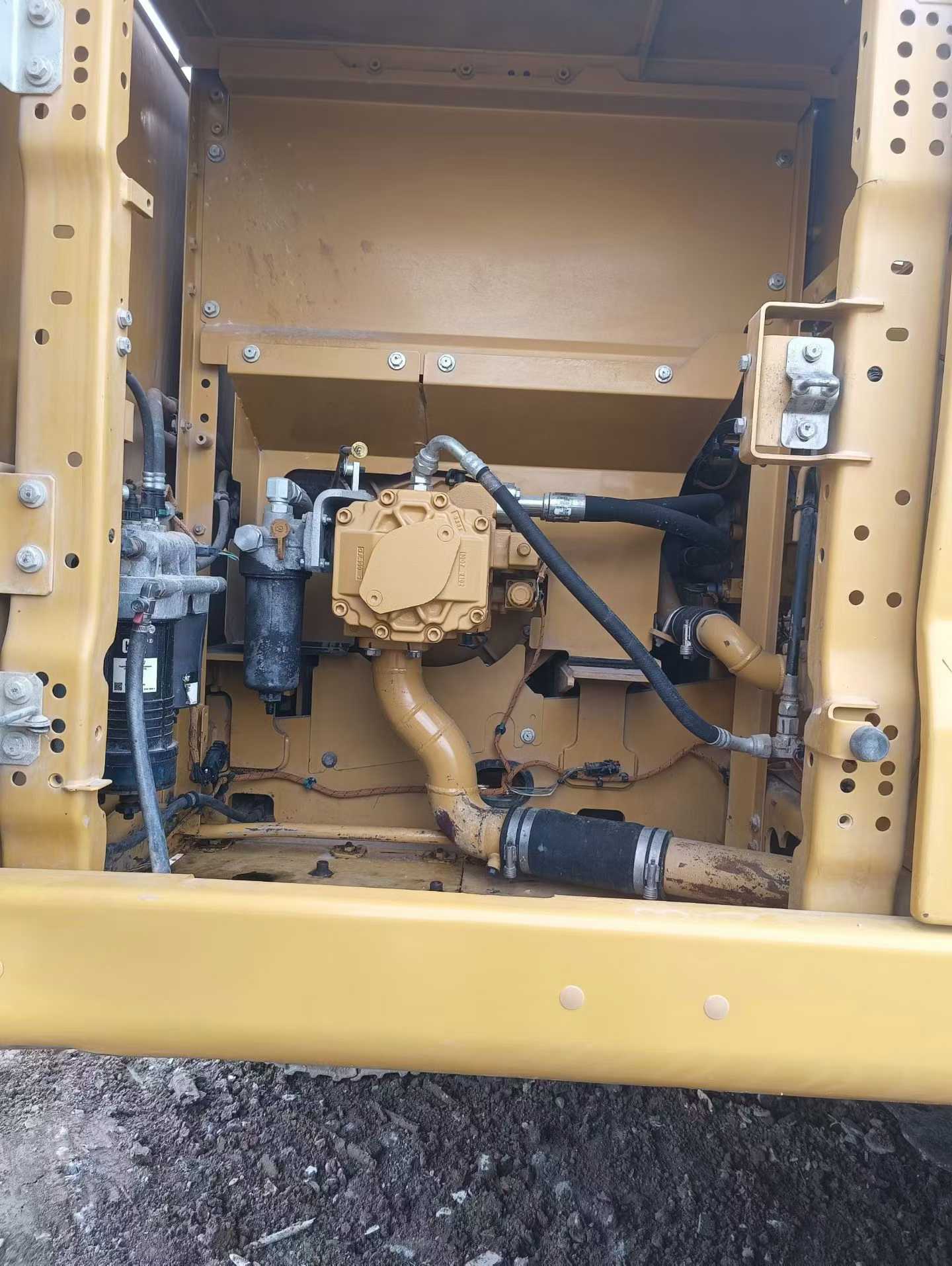 Used Caterpillar 323 Excavator 2021 Model / 4