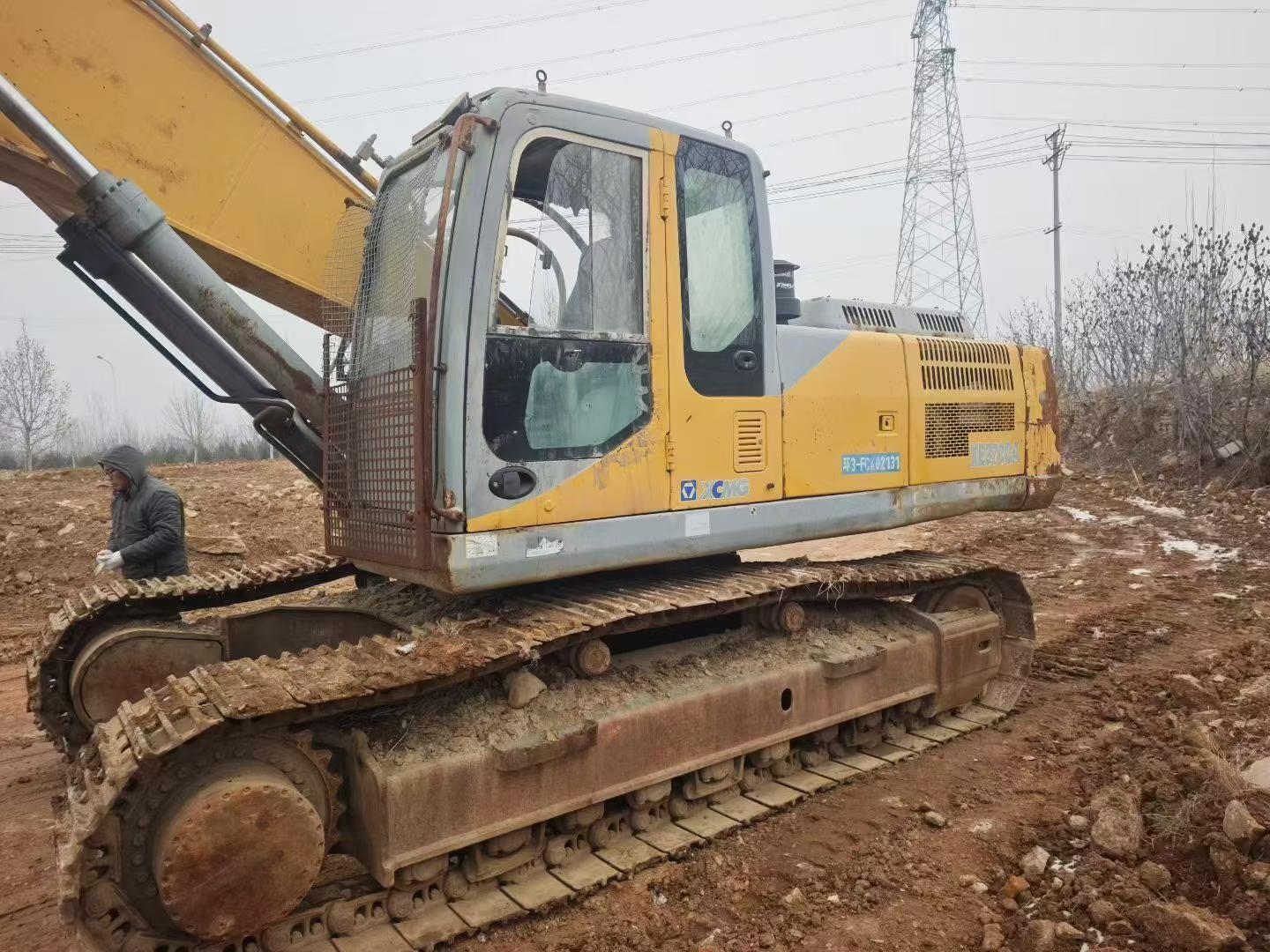 Buy XCMG XE370 Used Excavator