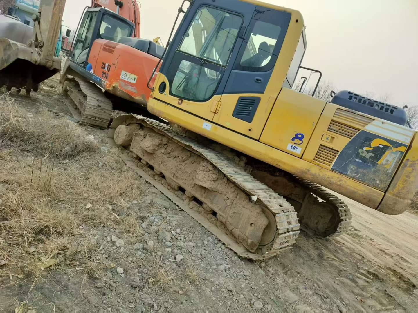 Used Komatsu PC200-8 Excavator 2011 Model / 2