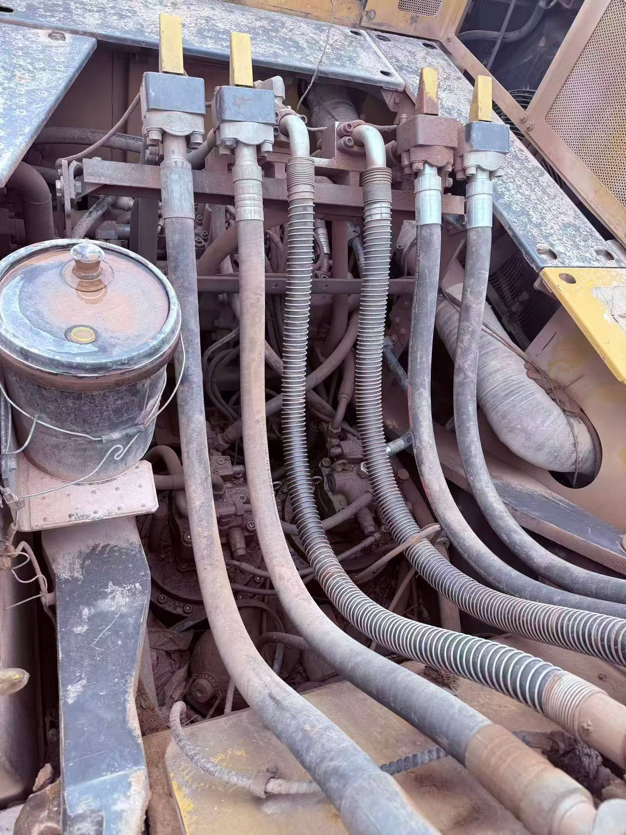 Used XCMG XE750G Excavator 2016 Model / 3