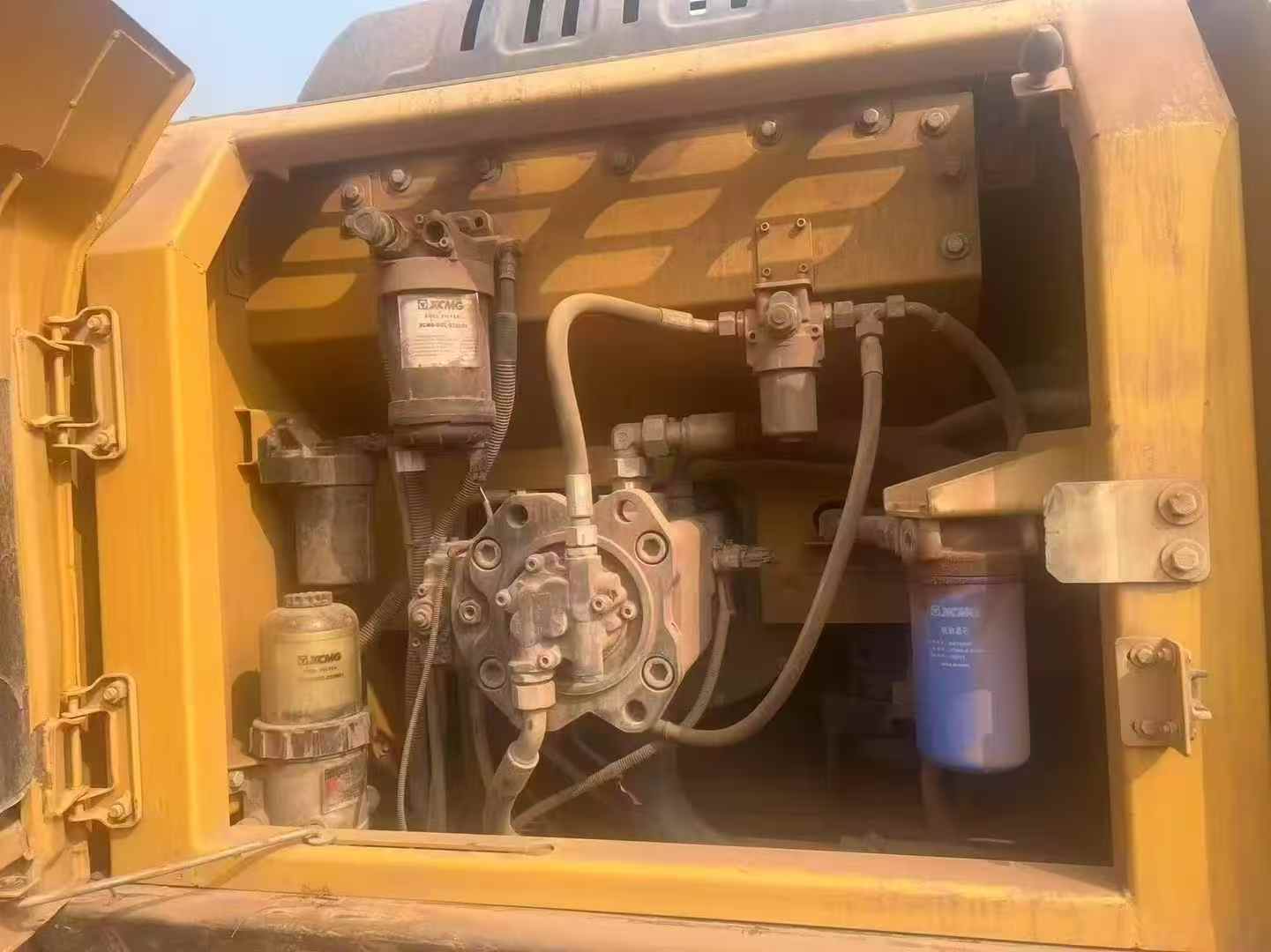 Used XCMG LW200 Excavator 2022 Model / 7