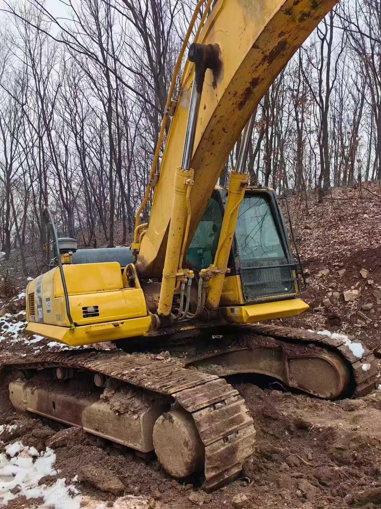 Used Komatsu PC60-8 Excavator 2017 Model / 3