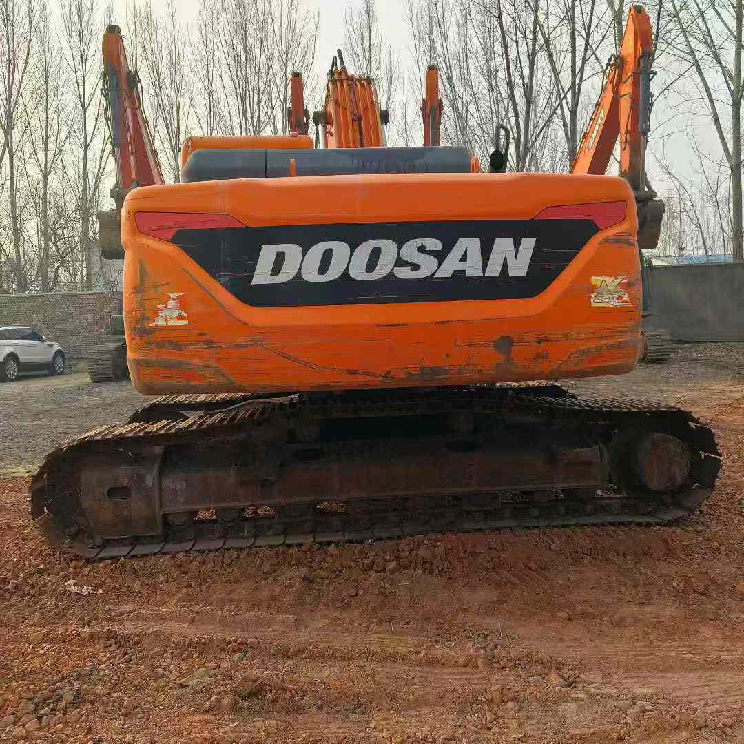 Used Doosan DH220 Excavator 2017 Model / 2