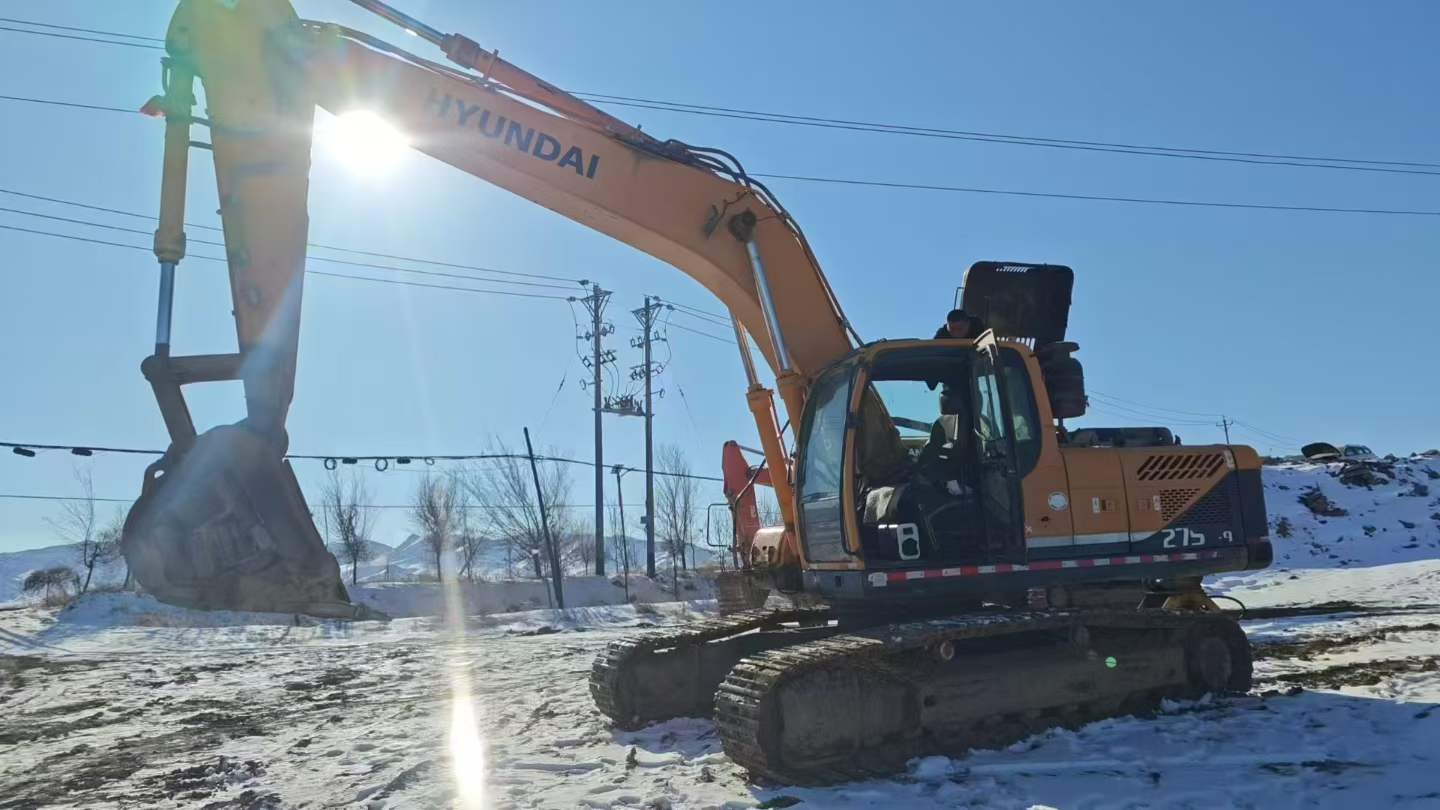 Used Hyundai HX75 Excavator 2013 Model / 2