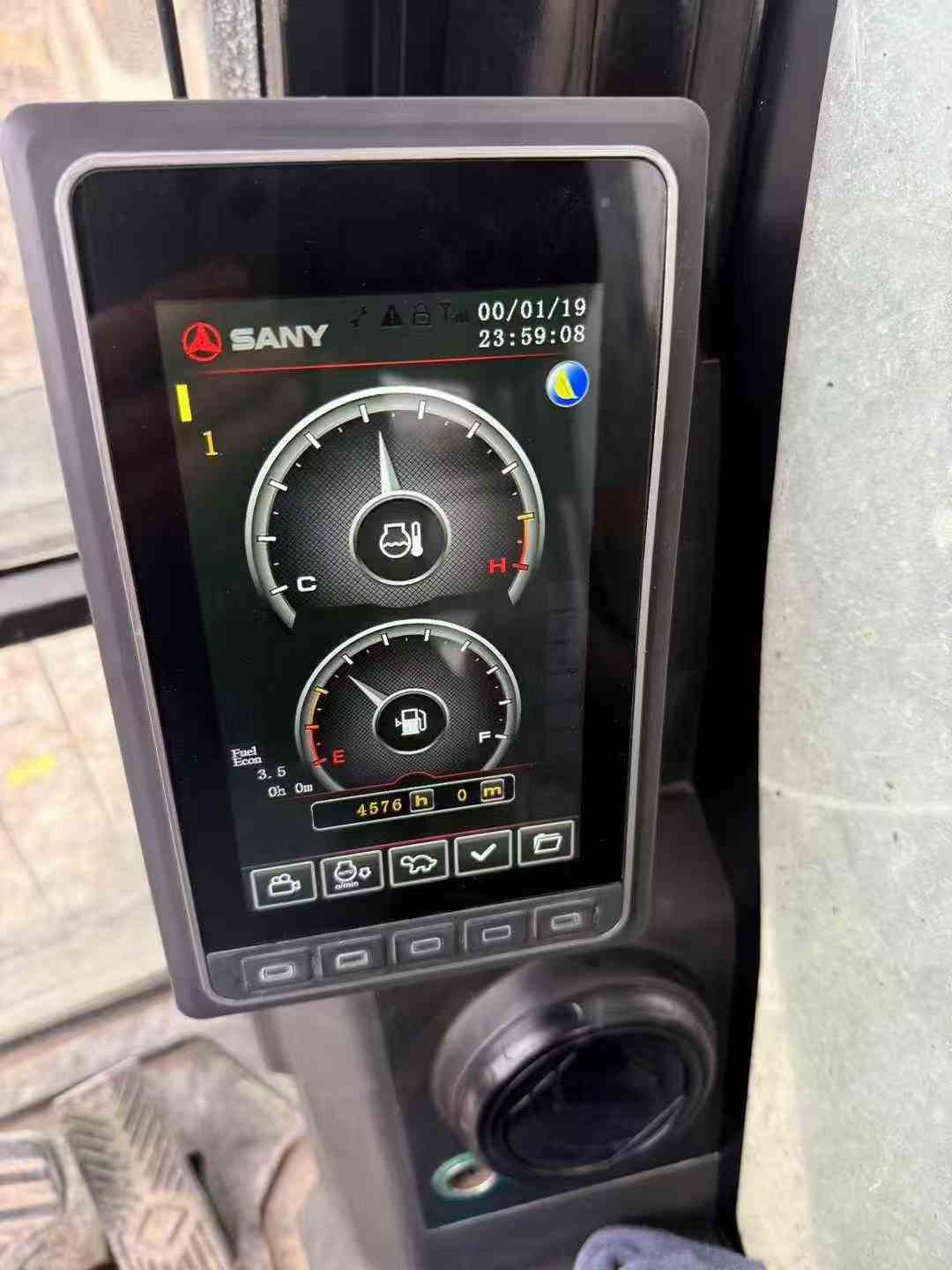 Used Sany SY550H Excavator 2021 Model / 9