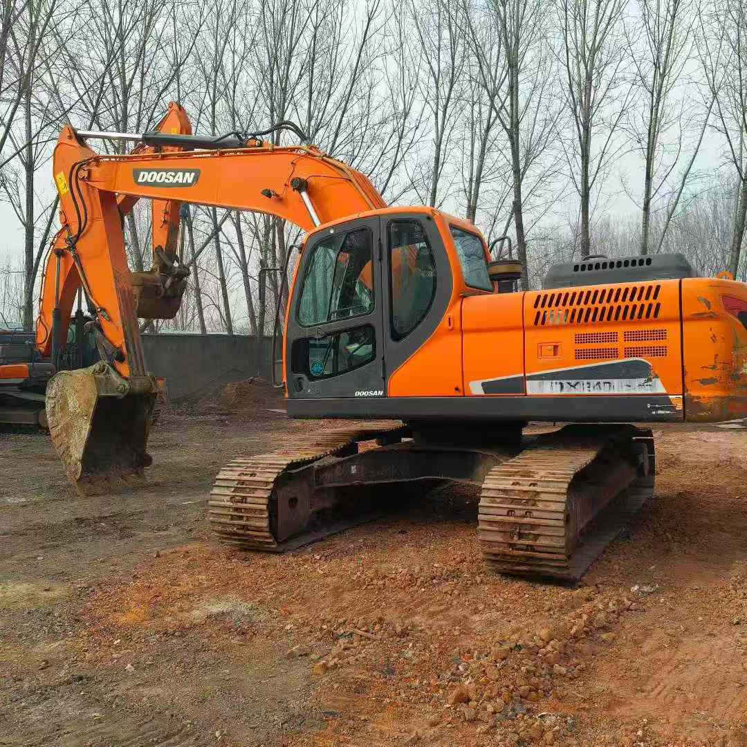 Buy Doosan DH220 Used Excavator