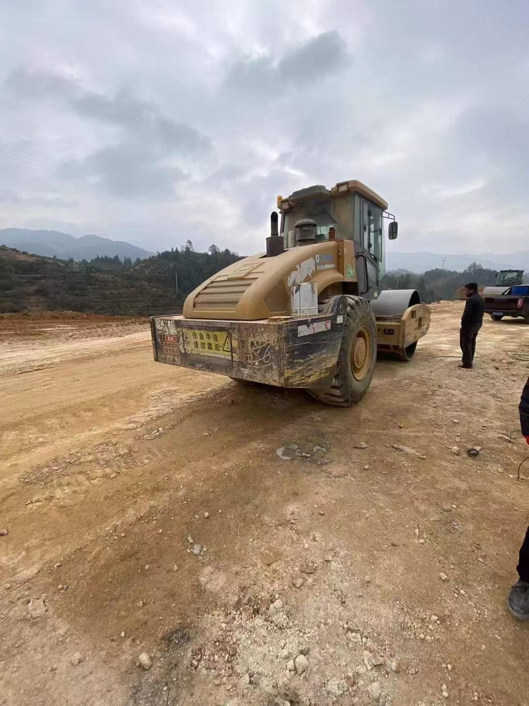 Used XCMG XE26U Excavator 2018 Model / 3