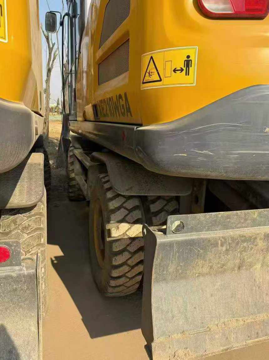 Buy XCMG XE210 Used Excavator