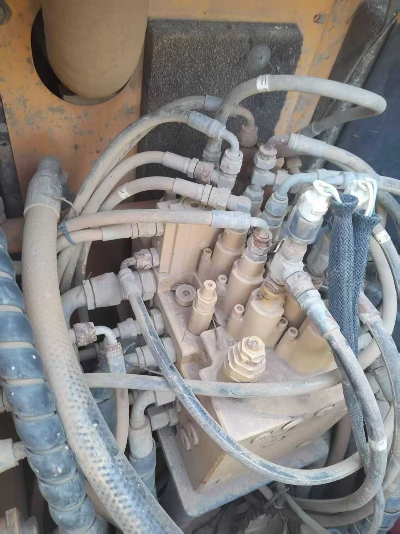 Used Hyundai HX75 Excavator 2019 Model / 3