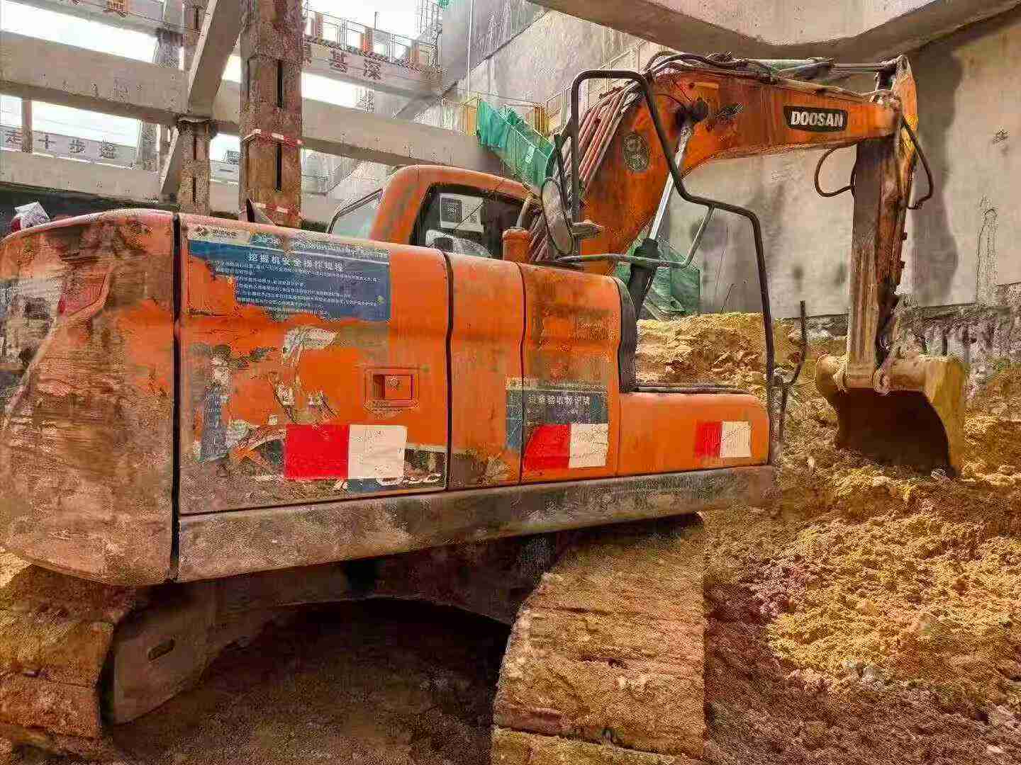 Buy Doosan DH130LC-V Used Excavator