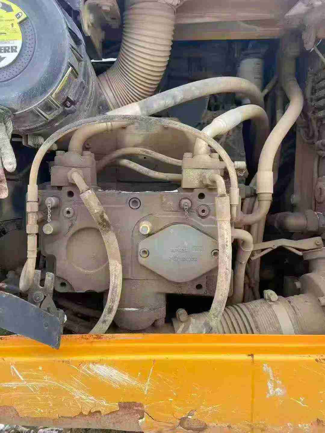 Used Liebherr R926 Excavator 2016 Model / 3