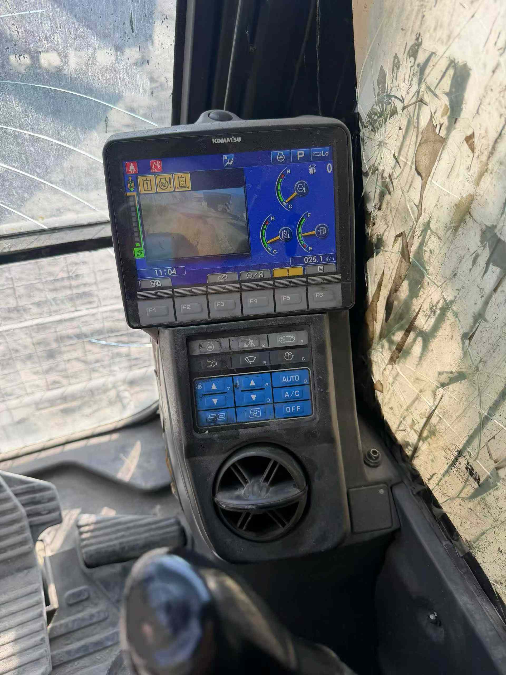 Used Komatsu PC500LC-10M0 Excavator 2021 Model / 9