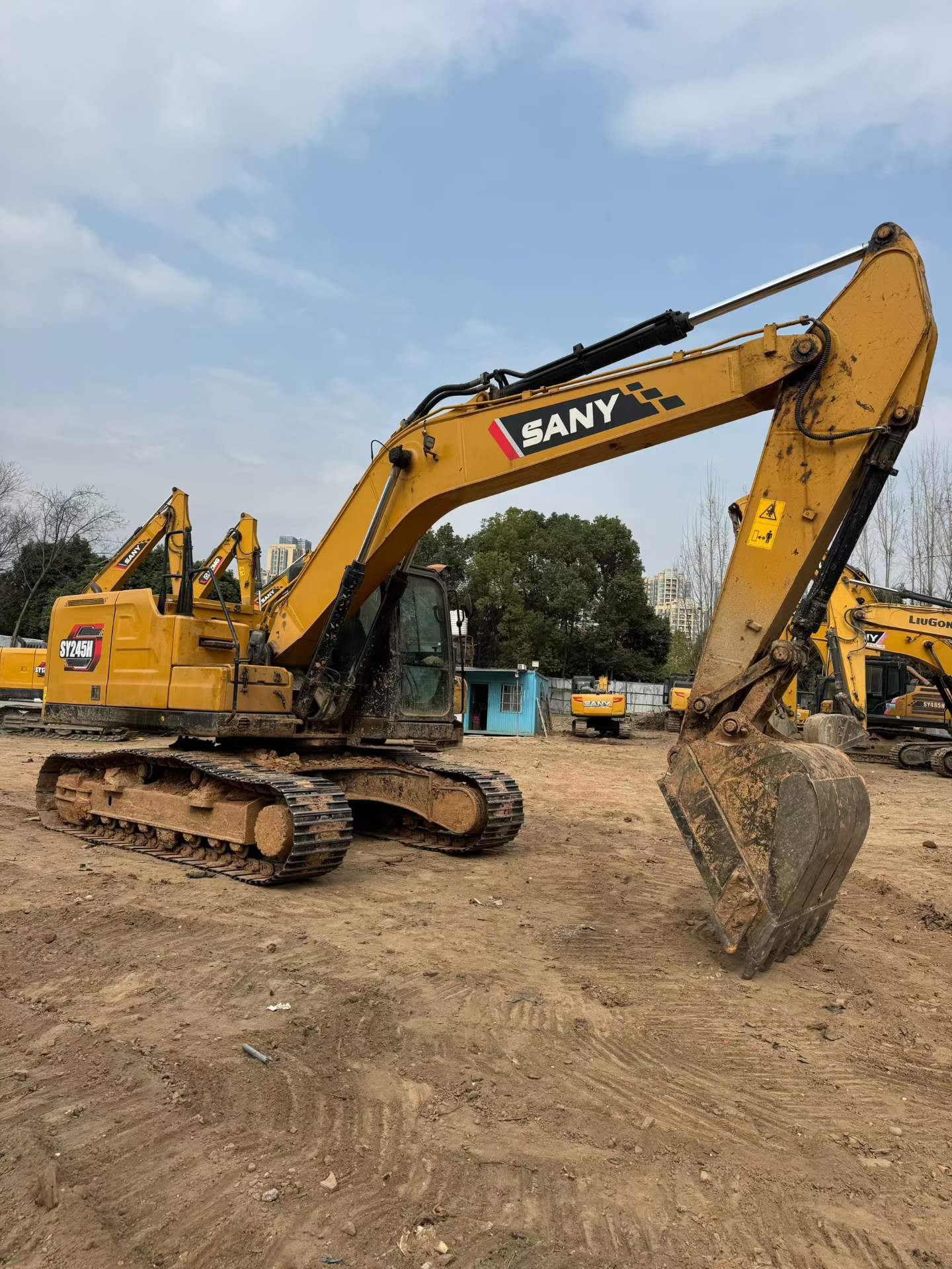 Used Sany SY215W Excavator 2023 Model / 4