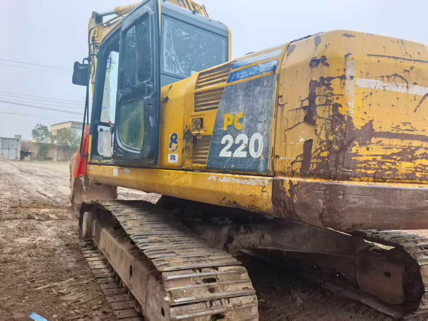 Buy Komatsu PC220-8 Used Excavator