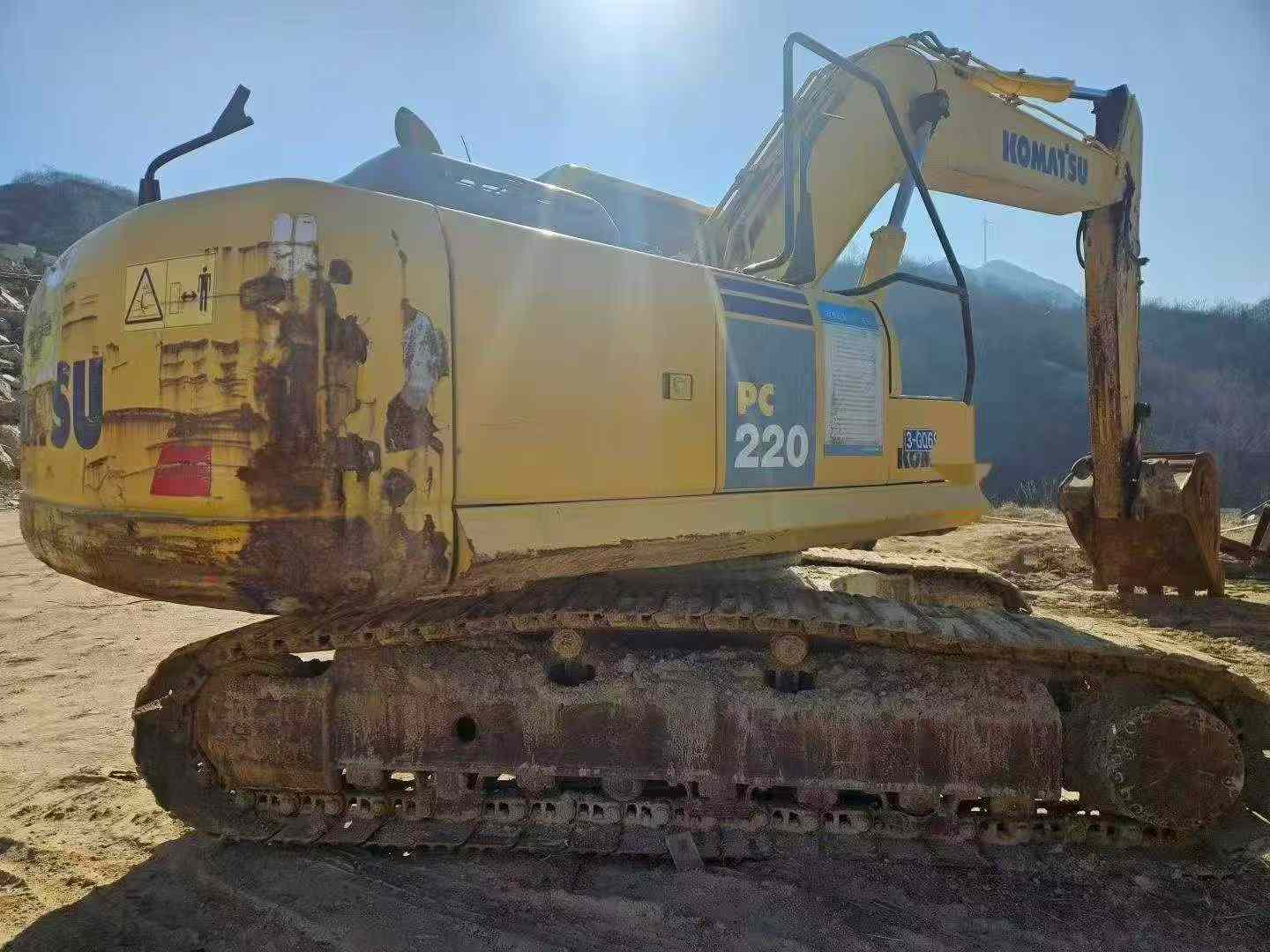 Used Komatsu PC220-8 Excavator 2019 Model / 2
