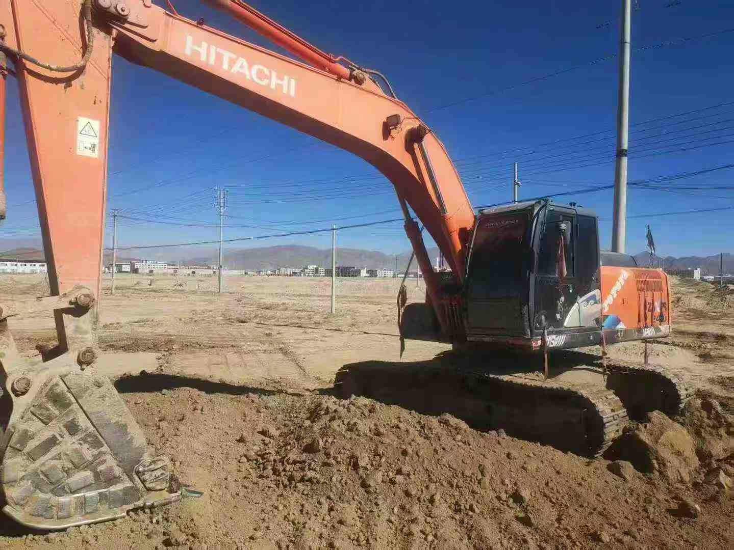 Used Hitachi ZX240 Excavator 2016 Model / 2