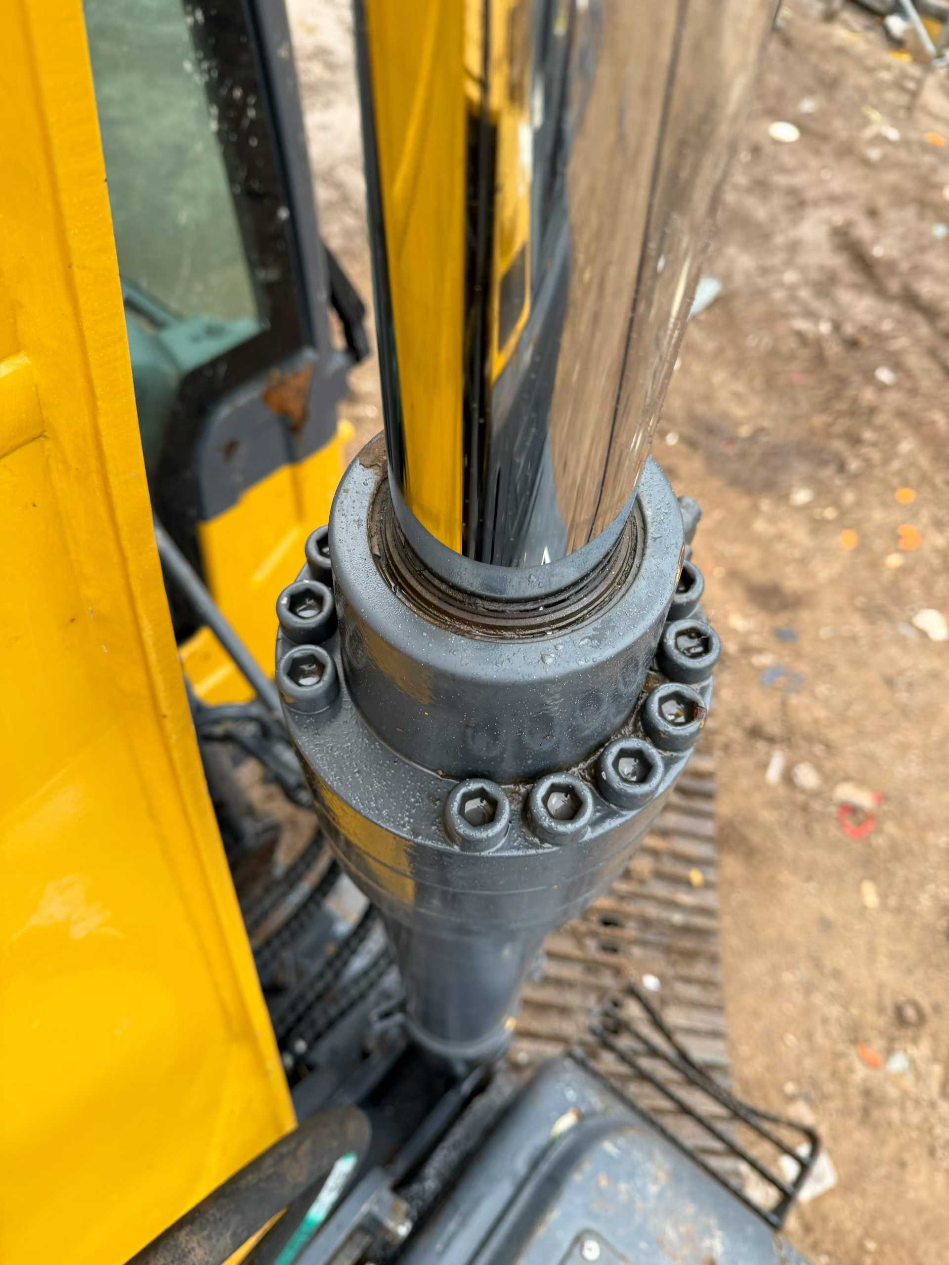 Used XCMG XE7000 Excavator 2019 Model / 8