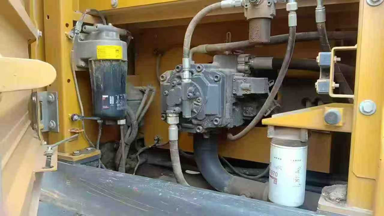 Used XCMG XE205GH Excavator 2024 Model / 4