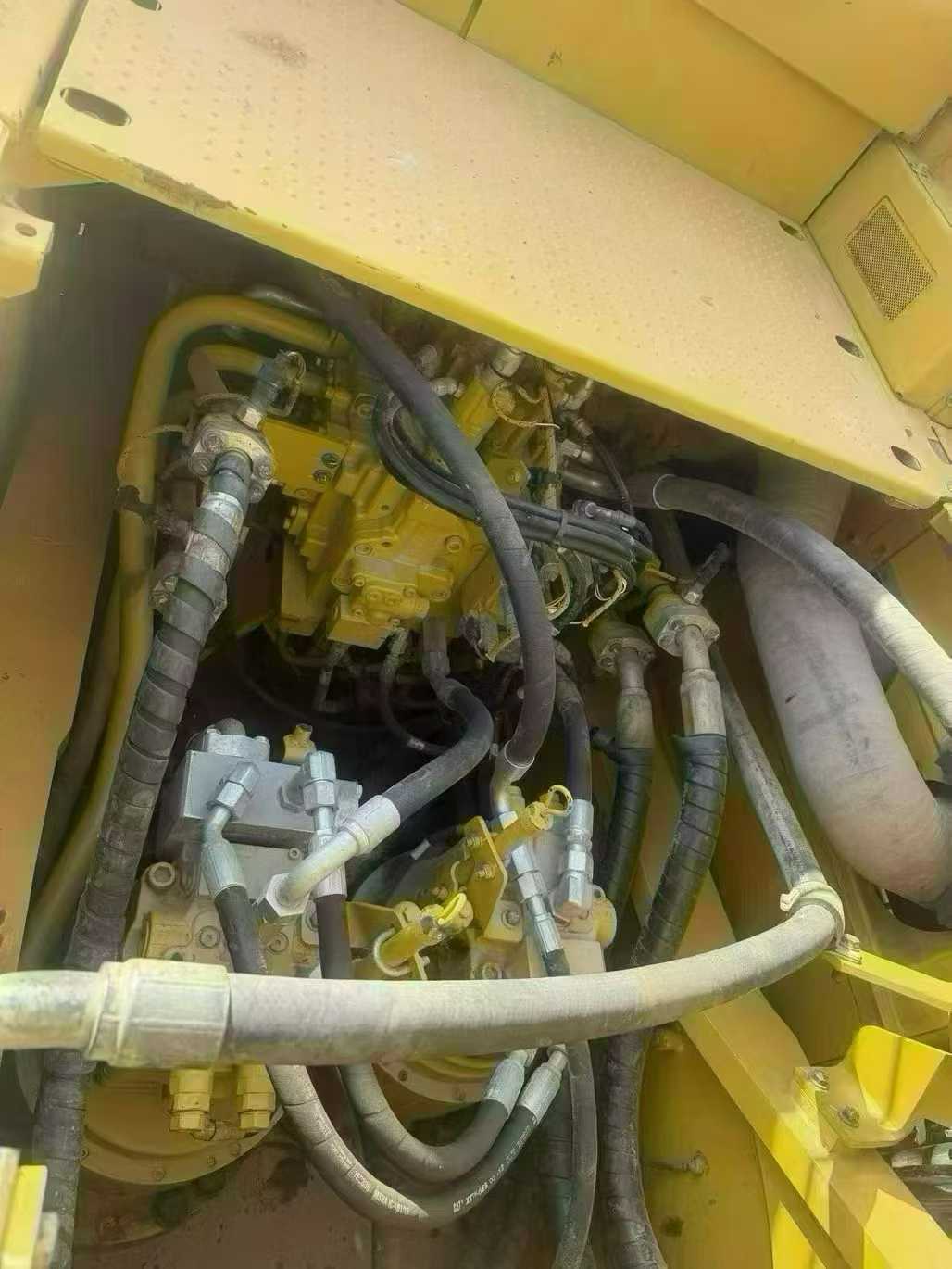 Used Caterpillar CAT352  Excavator 2022 Model / 7