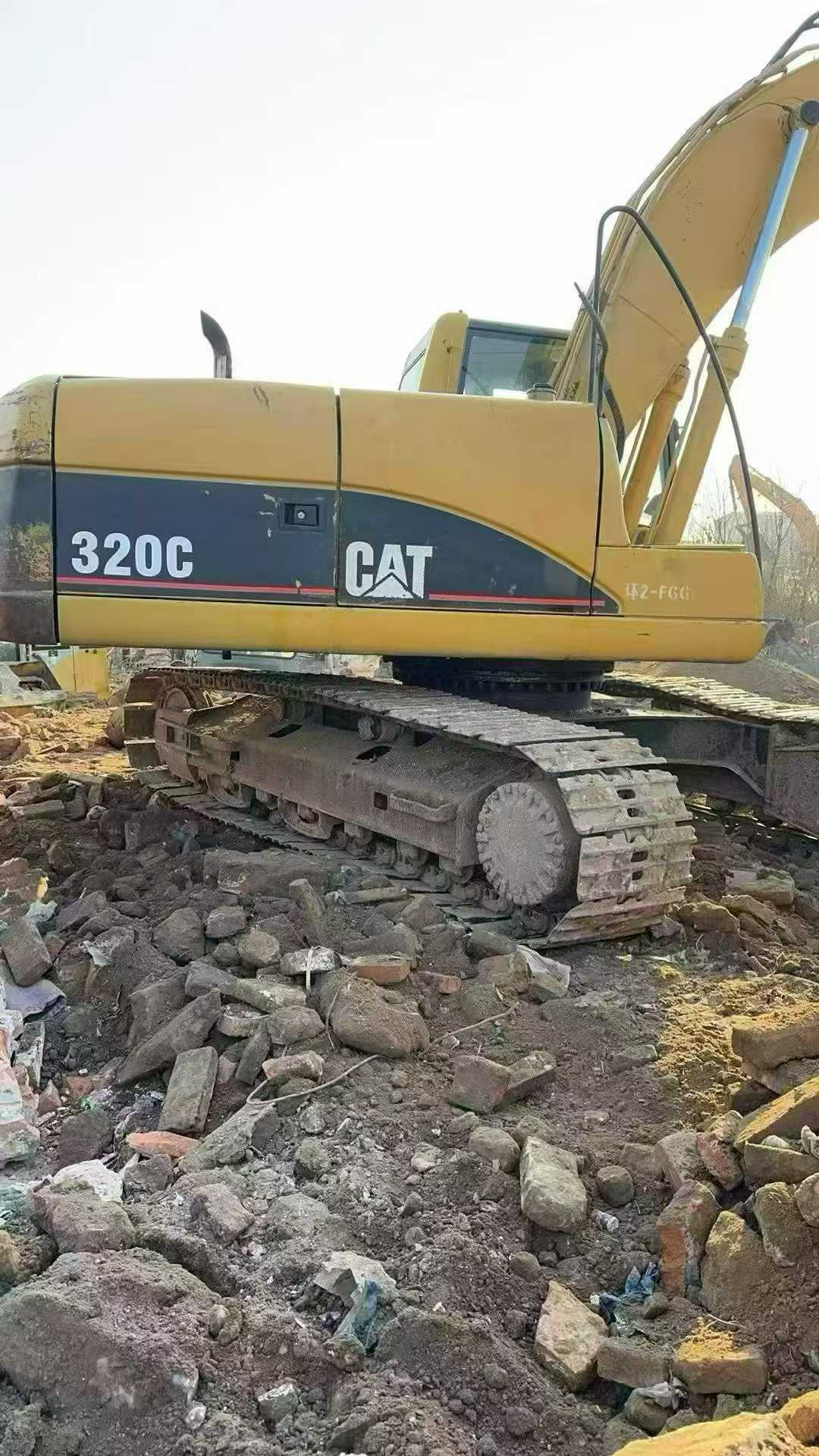 Buy Caterpillar 320A Used Excavator / 5 Used Caterpillar 320A Excavator 2016 Model / 5